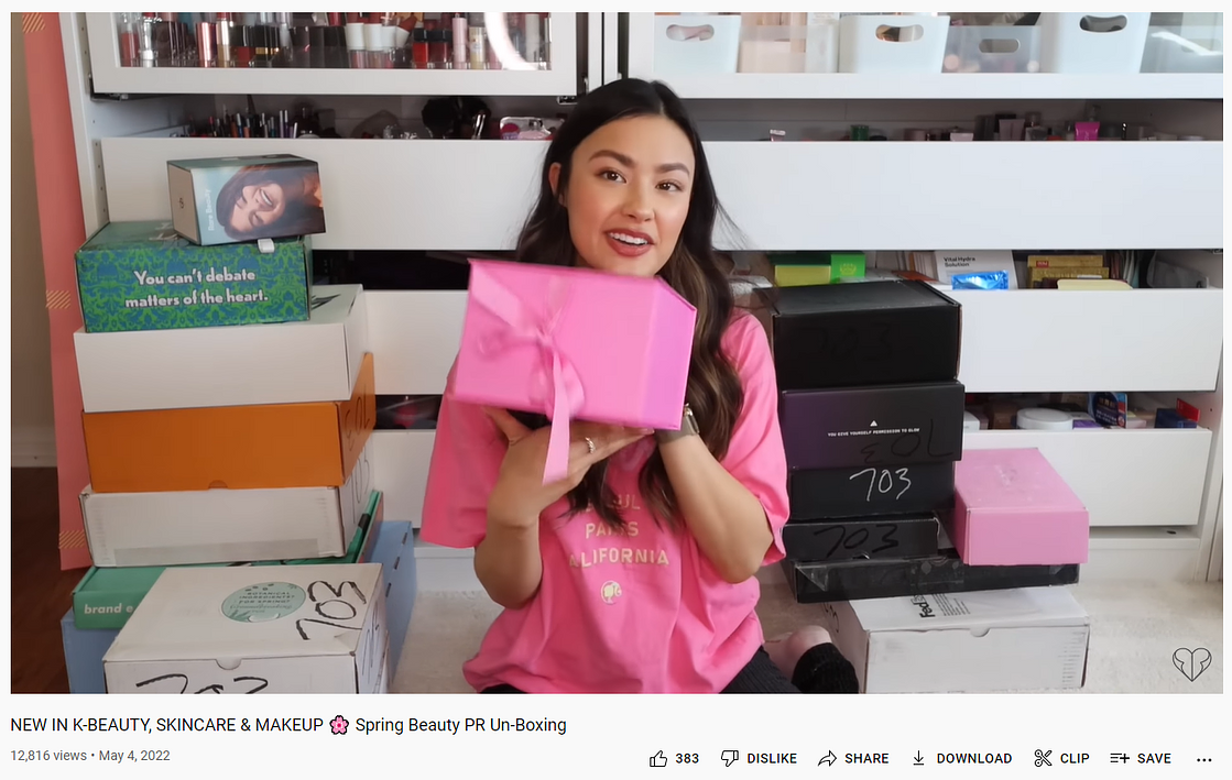 unboxing video screenshot