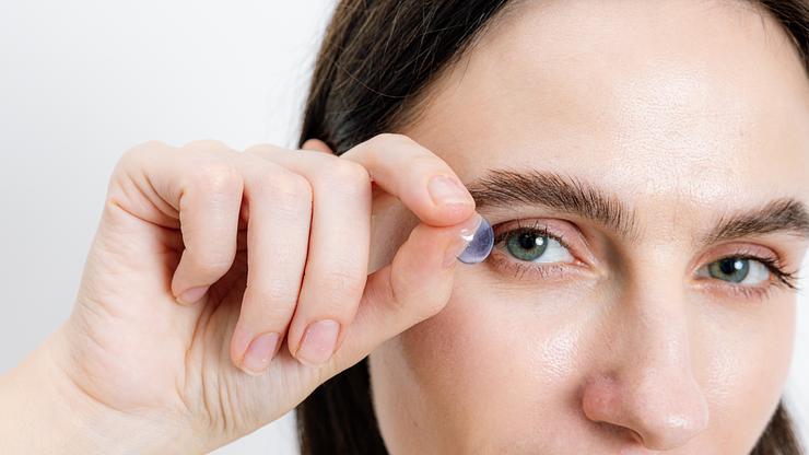 can you sleep with contact lenses - fyidoctors