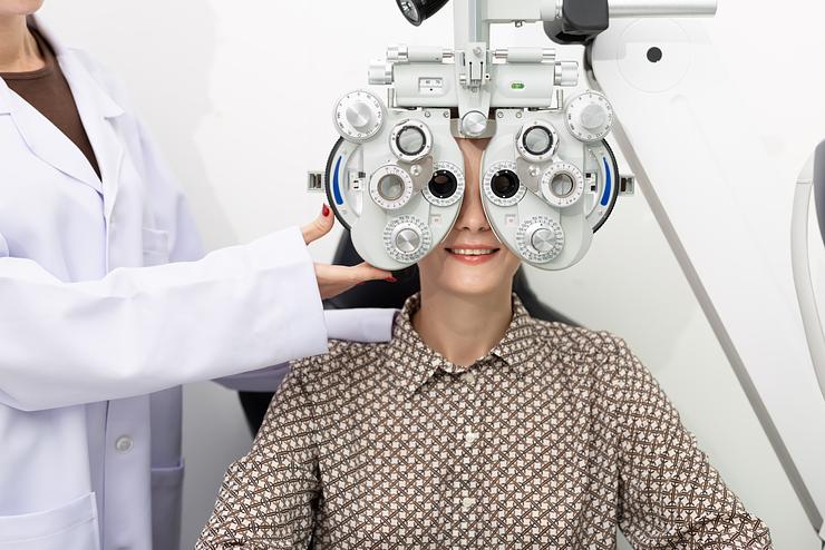 Eye Exam Near Me in Windsor: What to Expect and How to Book